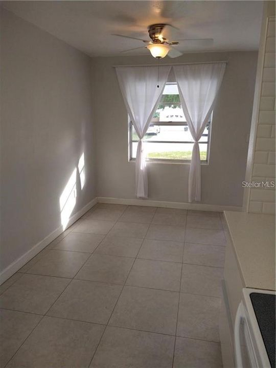 В аренду: $2,600 (4 спален, 2 ванн, 1478 Квадратных фут)