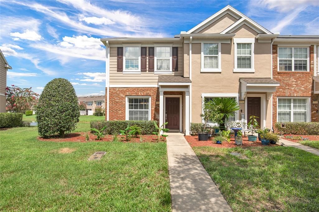 For Sale: $220,000 (2 beds, 2 baths, 1248 Square Feet)