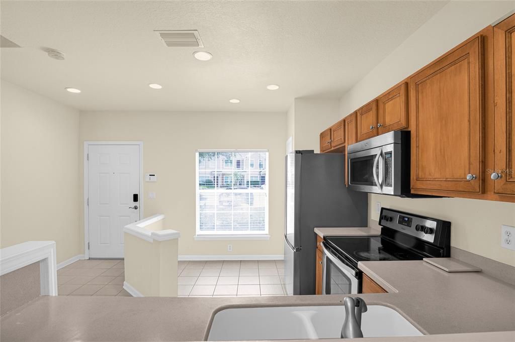 For Sale: $220,000 (2 beds, 2 baths, 1248 Square Feet)