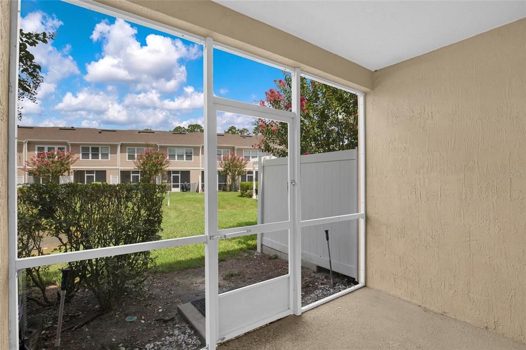 For Sale: $220,000 (2 beds, 2 baths, 1248 Square Feet)