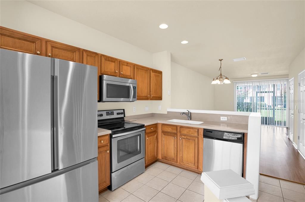 For Sale: $220,000 (2 beds, 2 baths, 1248 Square Feet)