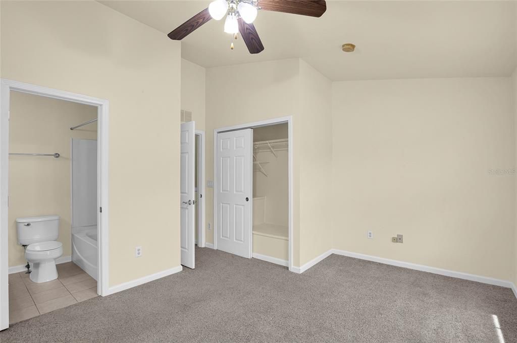 For Sale: $220,000 (2 beds, 2 baths, 1248 Square Feet)