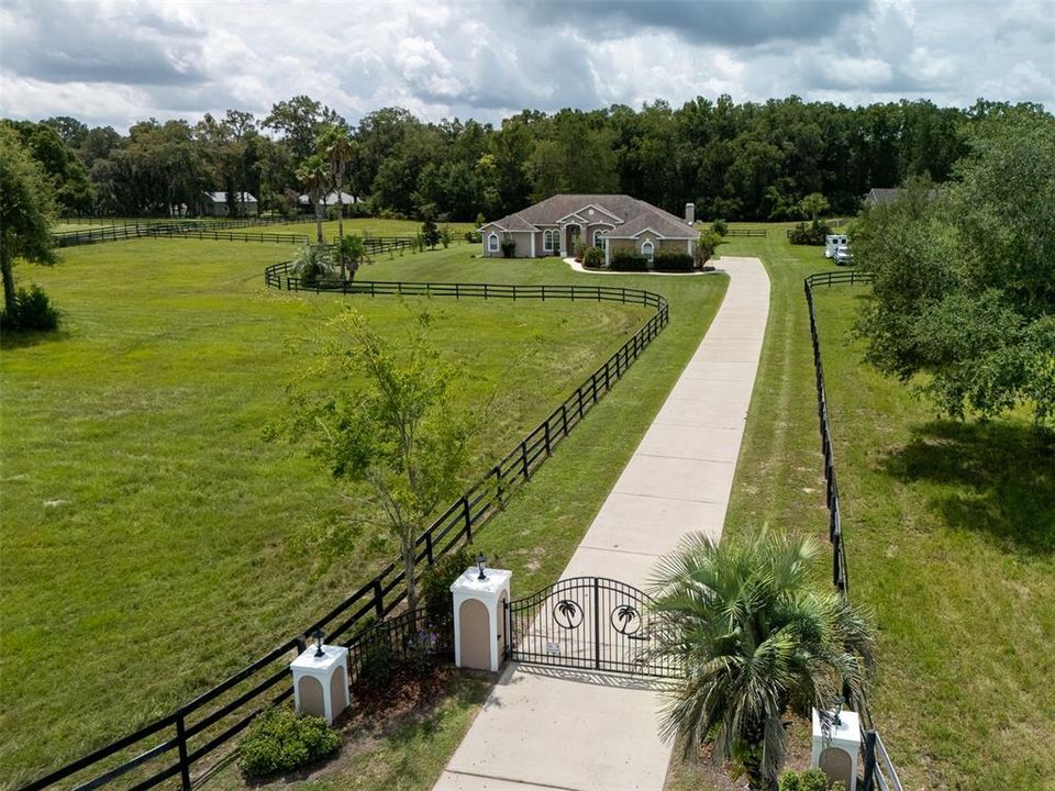 For Sale: $1,265,000 (4 beds, 3 baths, 3353 Square Feet)