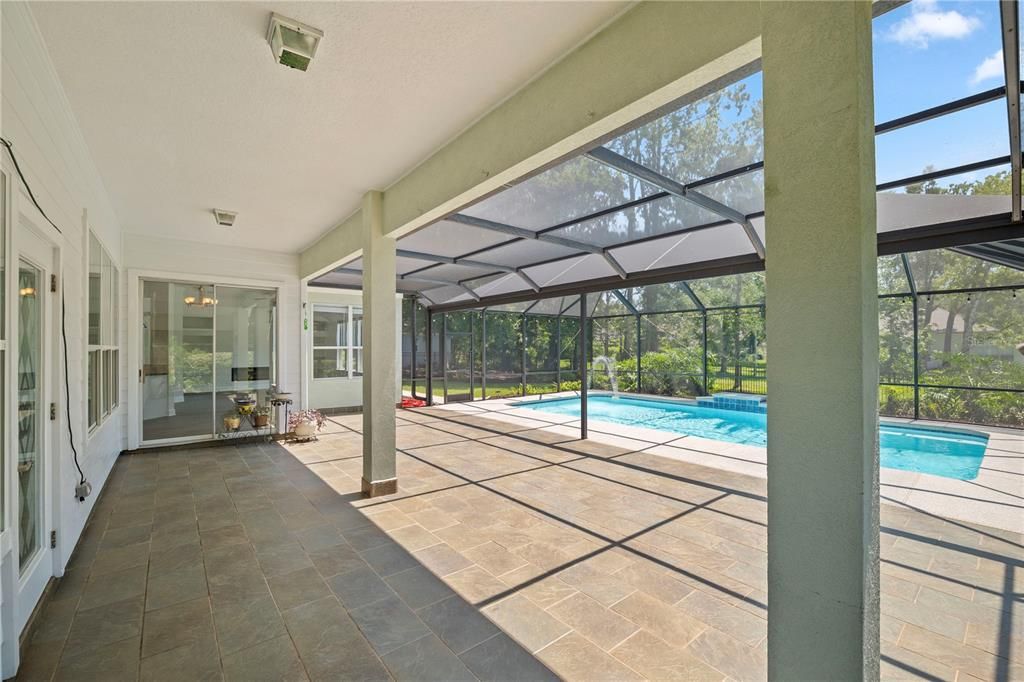 En Venta: $625,000 (4 camas, 3 baños, 2747 Pies cuadrados)