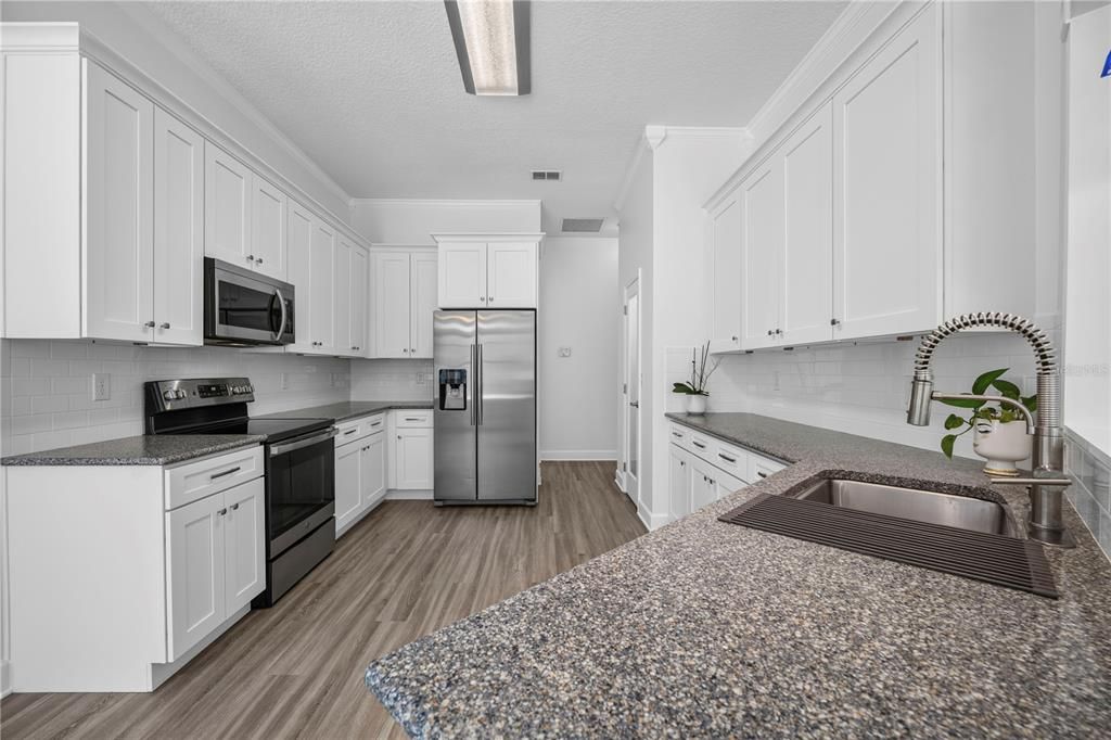 En Venta: $625,000 (4 camas, 3 baños, 2747 Pies cuadrados)
