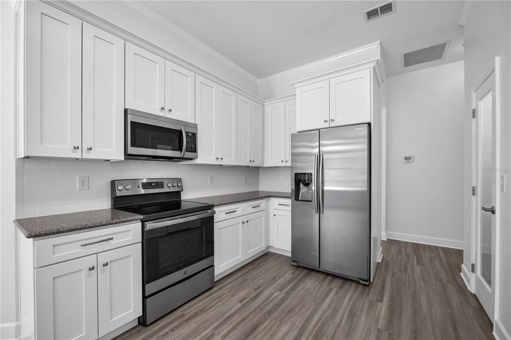 En Venta: $625,000 (4 camas, 3 baños, 2747 Pies cuadrados)