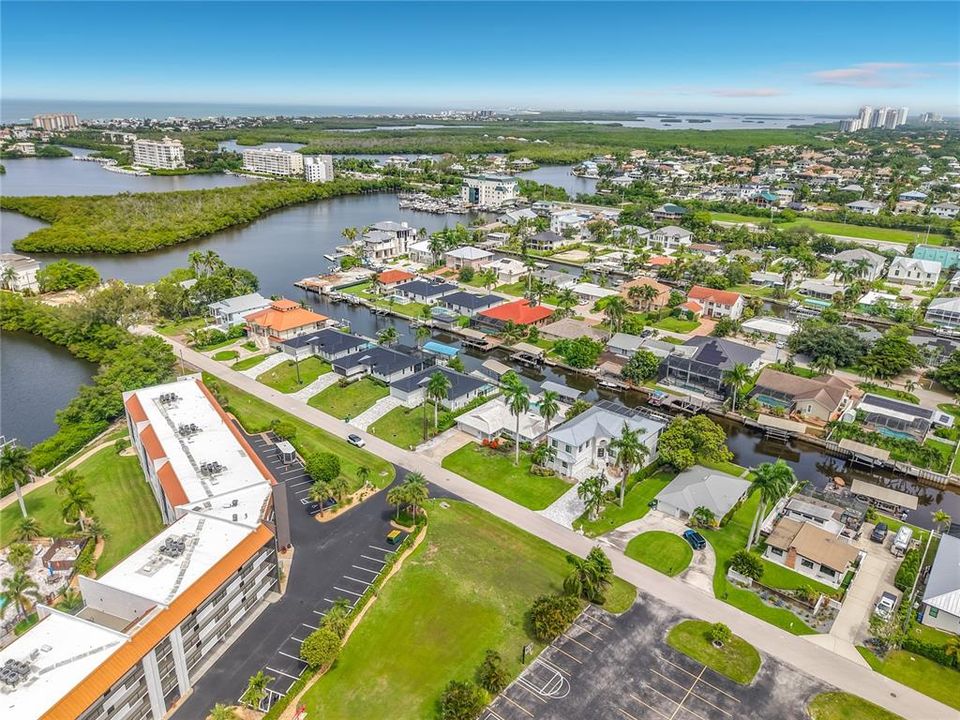 На продажу: $999,000 (3 спален, 2 ванн, 1797 Квадратных фут)