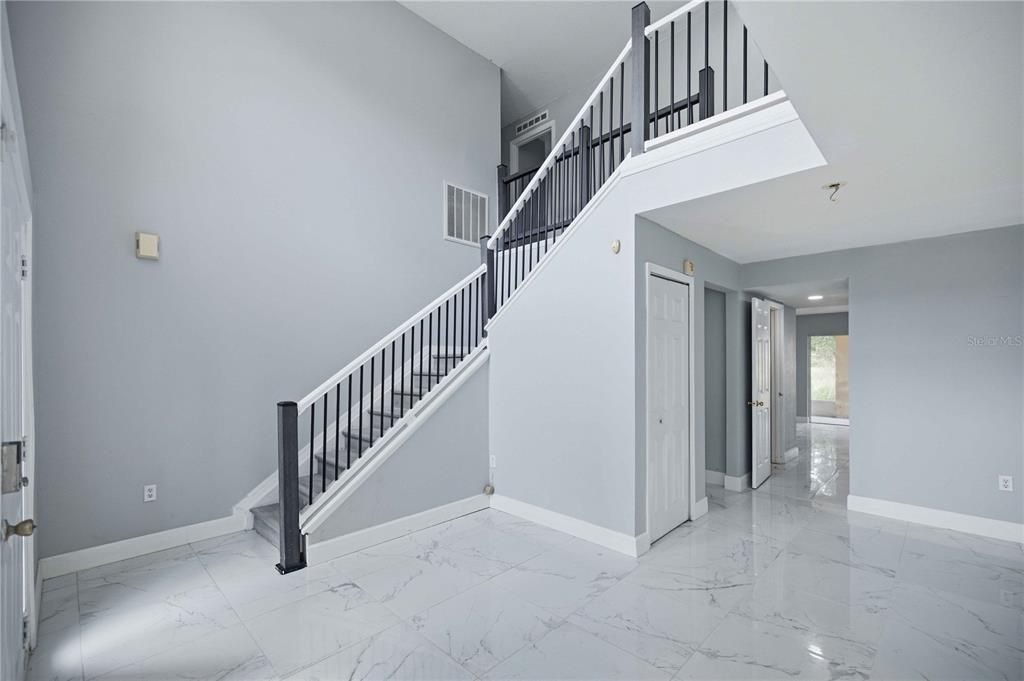 For Sale: $429,900 (6 beds, 4 baths, 3911 Square Feet)