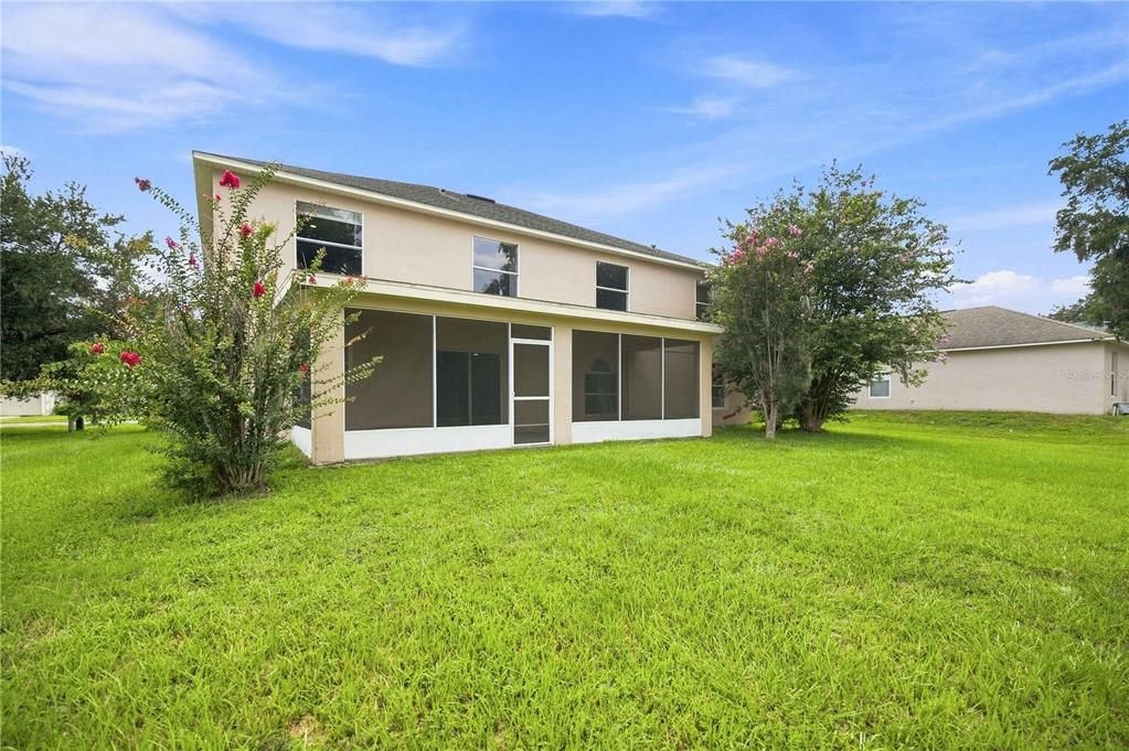 For Sale: $429,900 (6 beds, 4 baths, 3911 Square Feet)