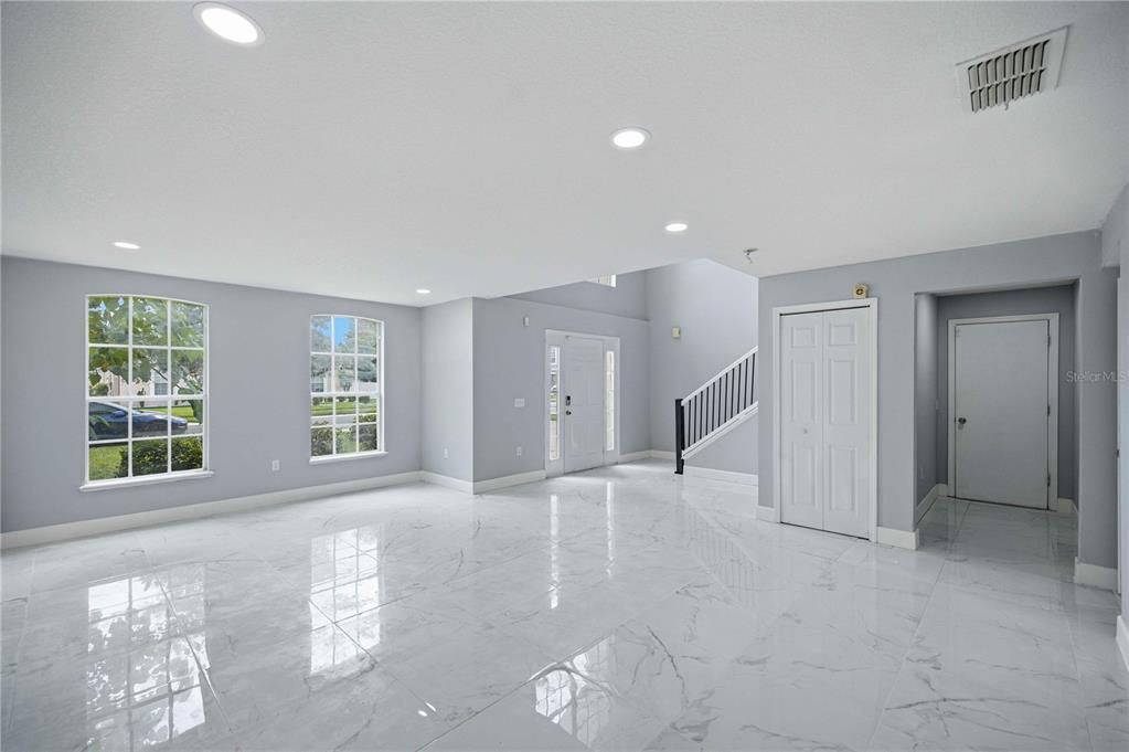 For Sale: $429,900 (6 beds, 4 baths, 3911 Square Feet)