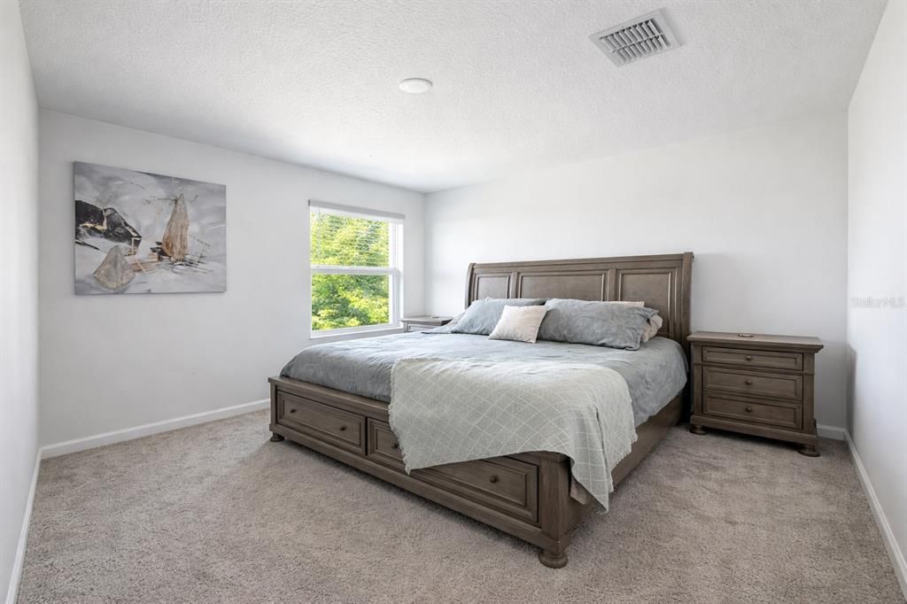 For Sale: $379,900 (4 beds, 2 baths, 2050 Square Feet)
