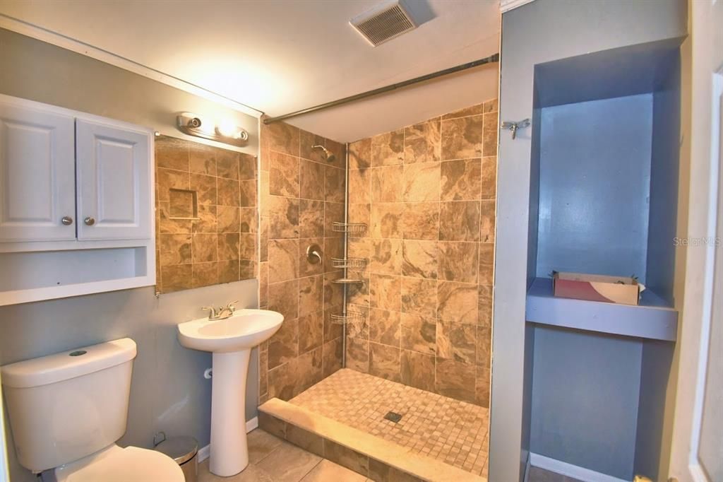 На продажу: $455,000 (4 спален, 3 ванн, 2356 Квадратных фут)