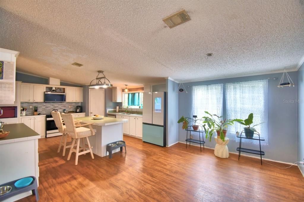 На продажу: $455,000 (4 спален, 3 ванн, 2356 Квадратных фут)