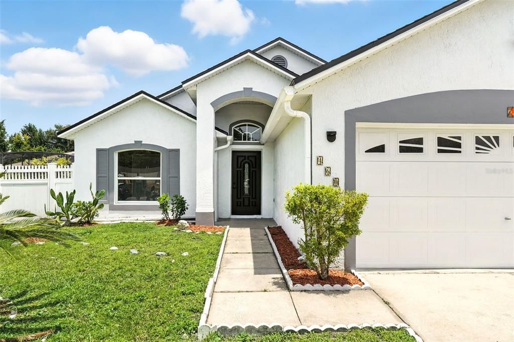 For Sale: $284,900 (3 beds, 2 baths, 1559 Square Feet)