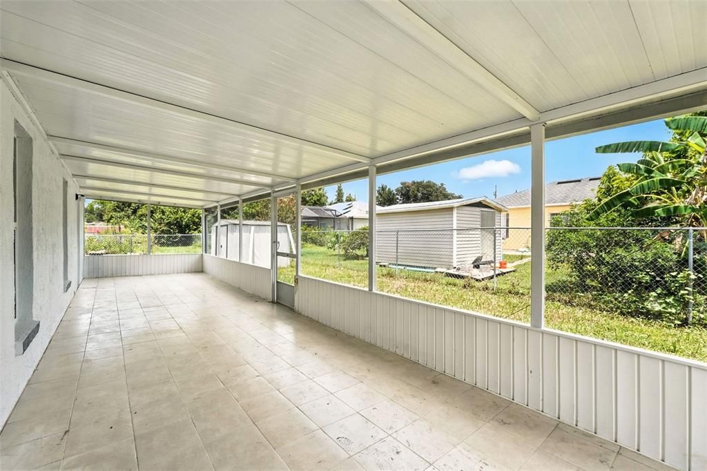 For Sale: $284,900 (3 beds, 2 baths, 1559 Square Feet)