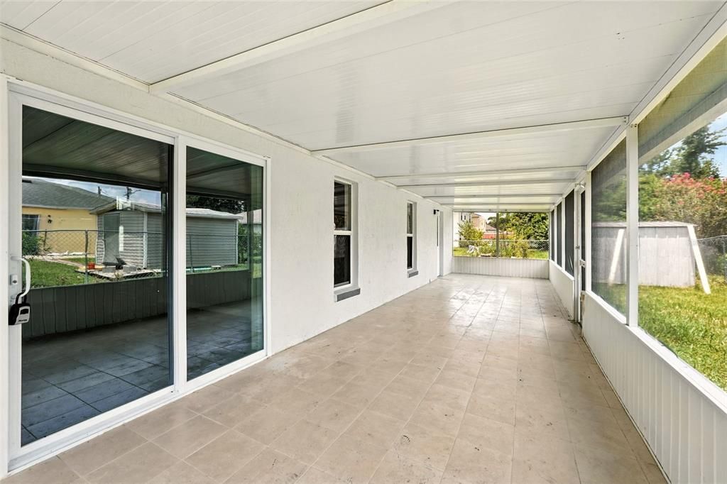 For Sale: $284,900 (3 beds, 2 baths, 1559 Square Feet)