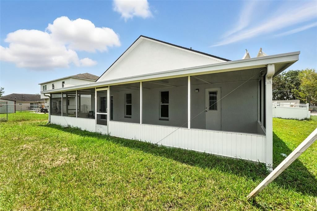 For Sale: $284,900 (3 beds, 2 baths, 1559 Square Feet)