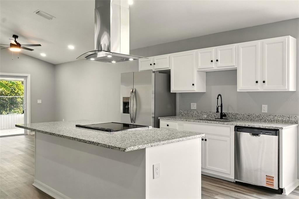 For Sale: $284,900 (3 beds, 2 baths, 1559 Square Feet)