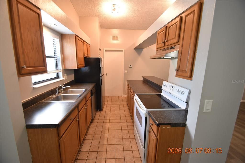 В аренду: $2,195 (3 спален, 2 ванн, 1222 Квадратных фут)