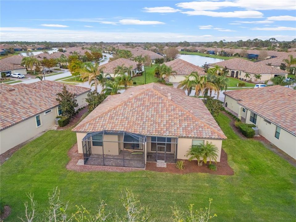 For Rent: $2,300 (3 beds, 2 baths, 1420 Square Feet)