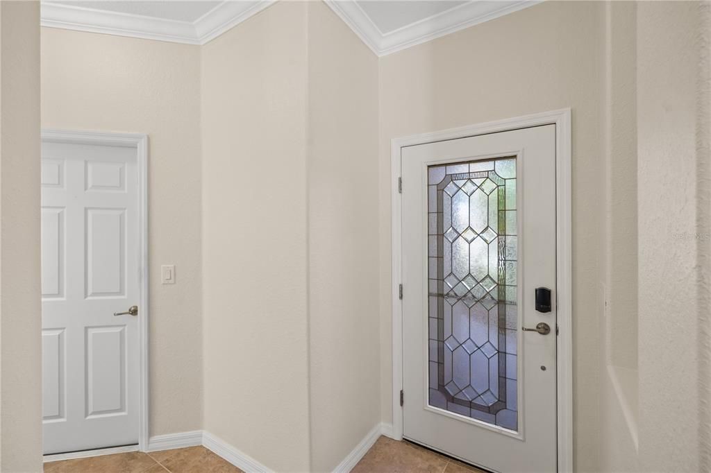 For Rent: $2,300 (3 beds, 2 baths, 1420 Square Feet)