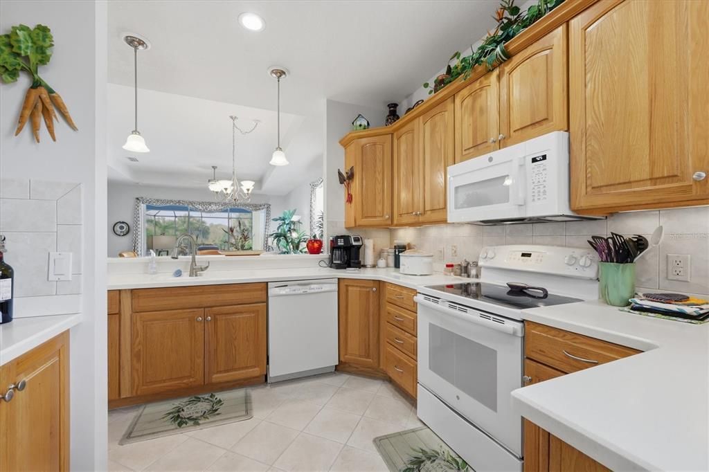 For Sale: $410,000 (3 beds, 2 baths, 2105 Square Feet)