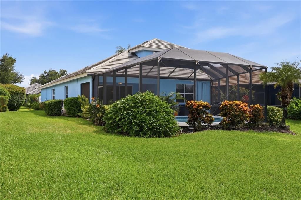 For Sale: $410,000 (3 beds, 2 baths, 2105 Square Feet)