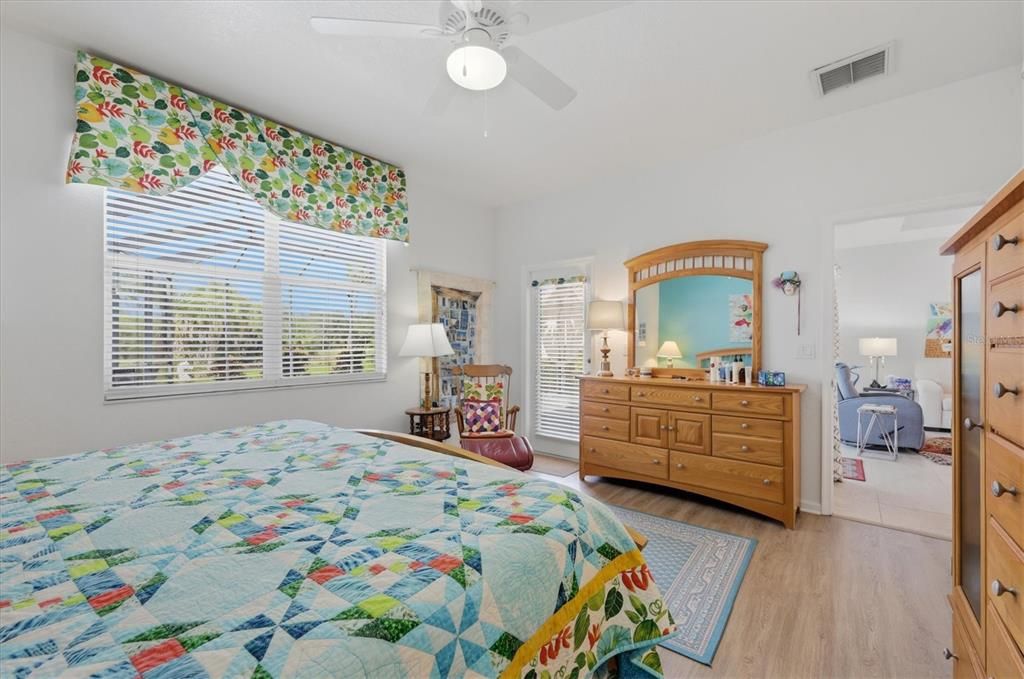 For Sale: $410,000 (3 beds, 2 baths, 2105 Square Feet)