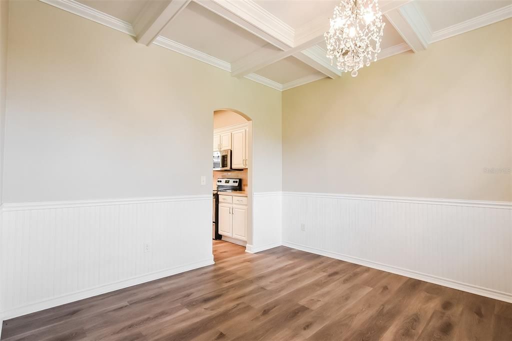 На продажу: $412,900 (3 спален, 2 ванн, 1857 Квадратных фут)