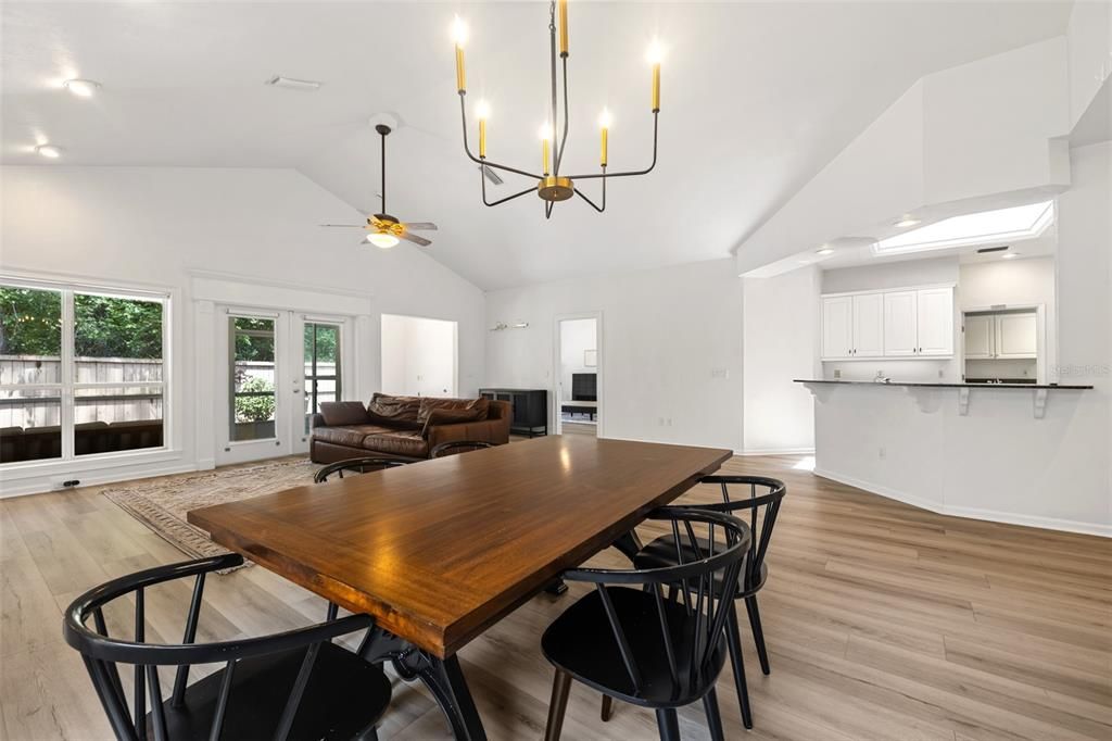 For Sale: $595,000 (4 beds, 2 baths, 2412 Square Feet)