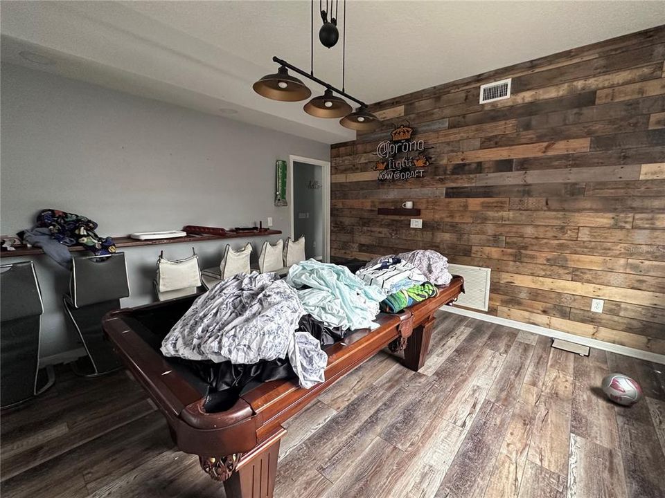 Active With Contract: $540,000 (4 beds, 2 baths, 3710 Square Feet)