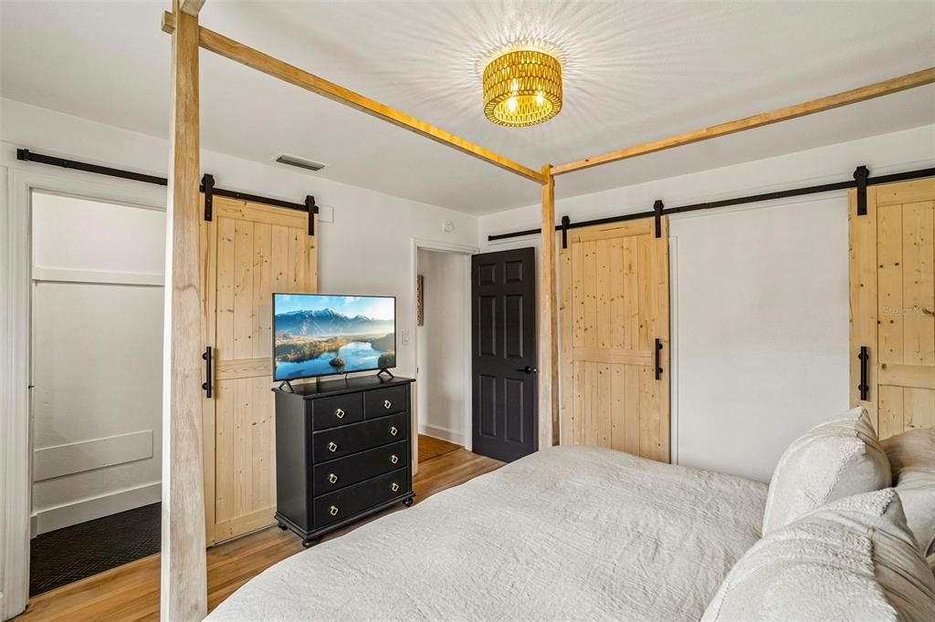 En Venta: $575,000 (3 camas, 2 baños, 1918 Pies cuadrados)