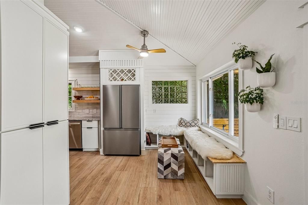En Venta: $575,000 (3 camas, 2 baños, 1918 Pies cuadrados)
