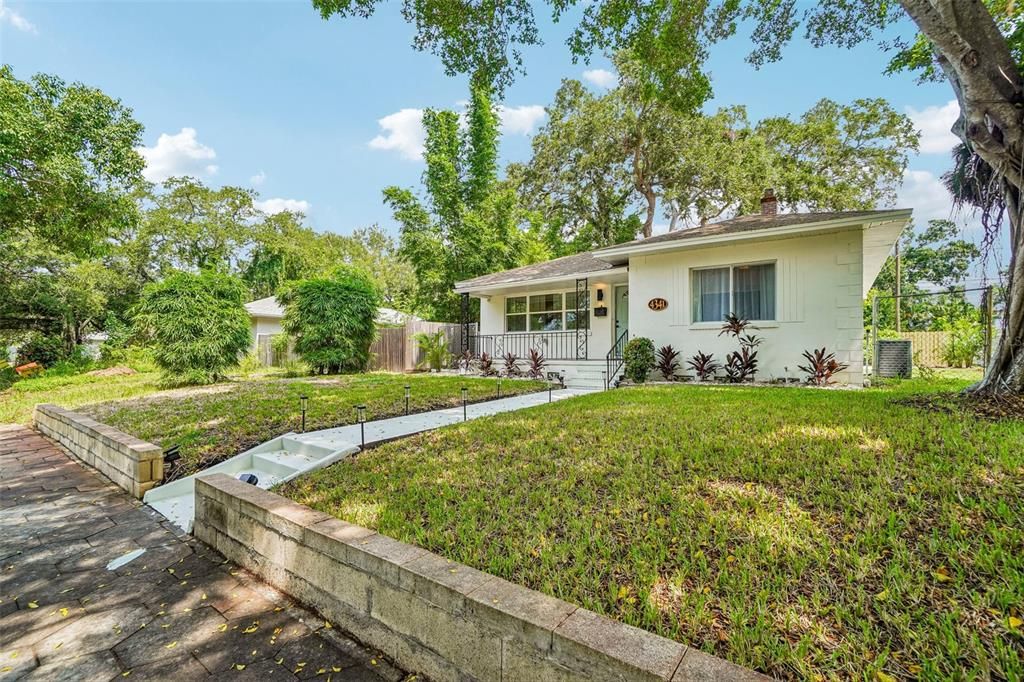 En Venta: $575,000 (3 camas, 2 baños, 1918 Pies cuadrados)