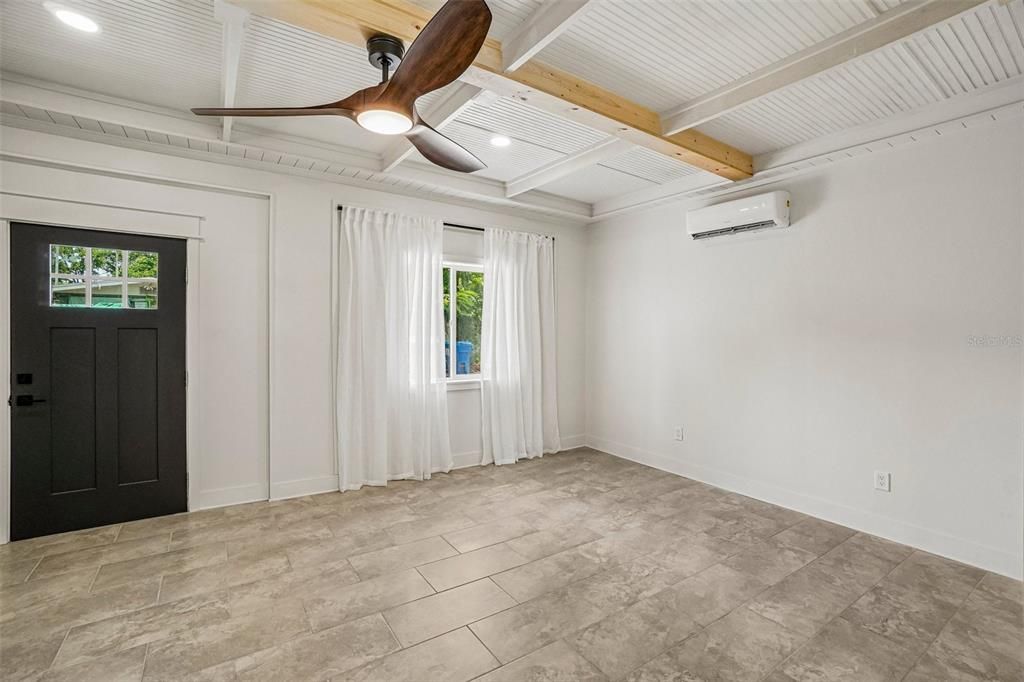 En Venta: $575,000 (3 camas, 2 baños, 1918 Pies cuadrados)