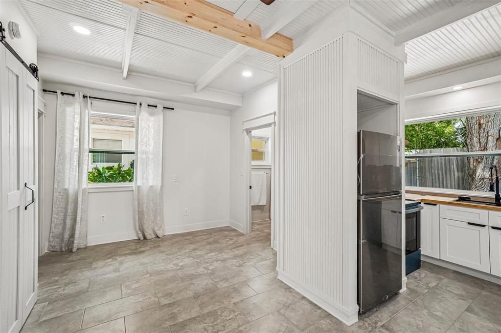 En Venta: $575,000 (3 camas, 2 baños, 1918 Pies cuadrados)