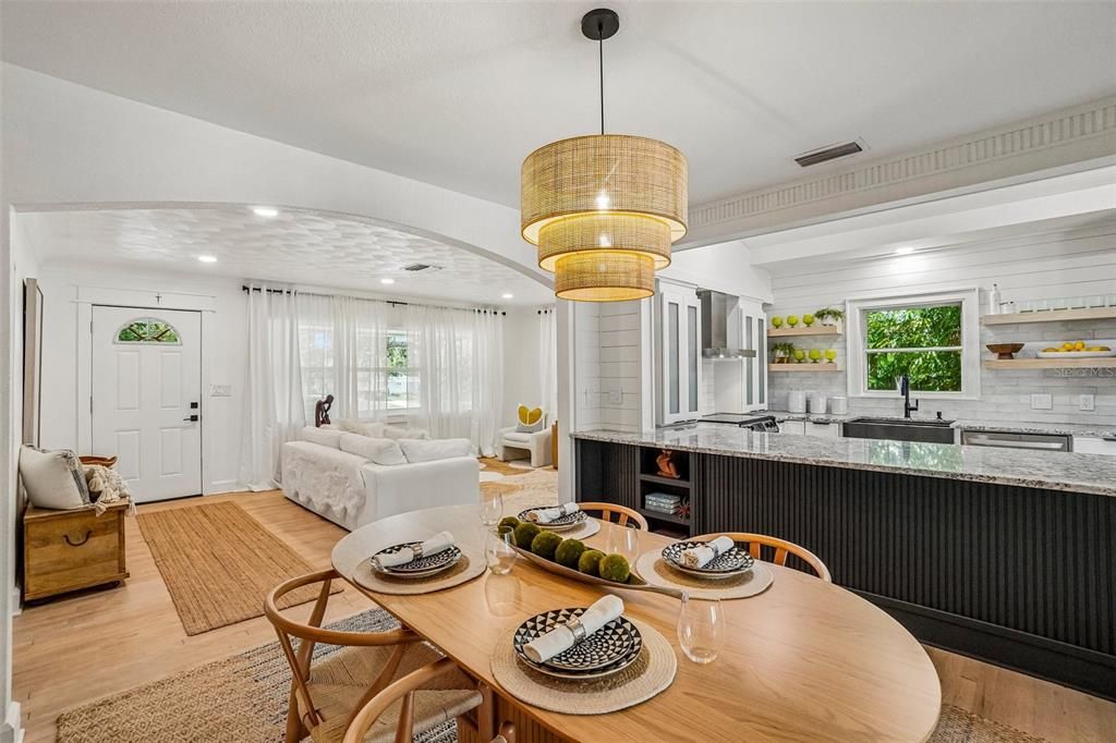 En Venta: $575,000 (3 camas, 2 baños, 1918 Pies cuadrados)