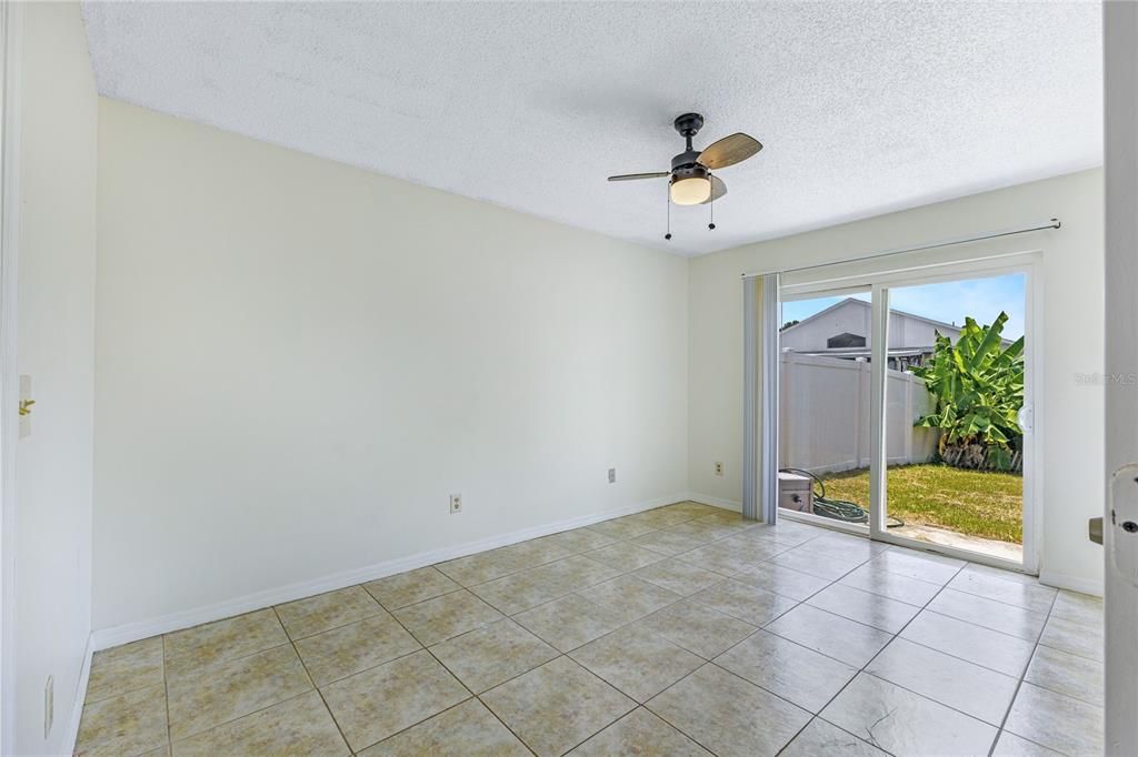 For Rent: $2,200 (3 beds, 2 baths, 1086 Square Feet)