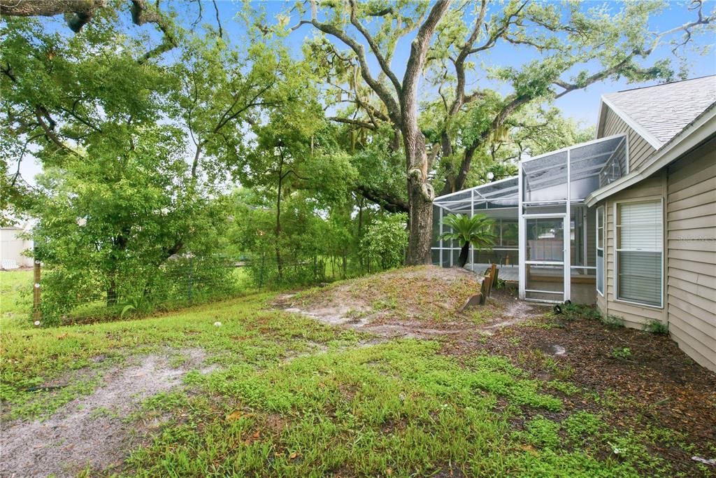 Active With Contract: $415,000 (3 beds, 2 baths, 1199 Square Feet)