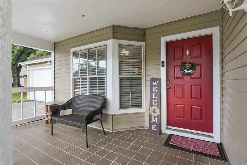 Active With Contract: $415,000 (3 beds, 2 baths, 1199 Square Feet)