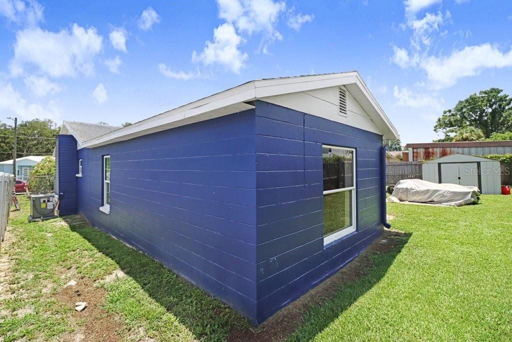 For Sale: $319,999 (3 beds, 1 baths, 1369 Square Feet)