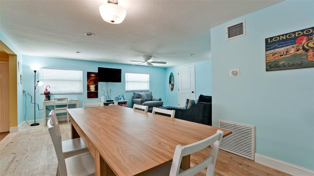 For Sale: $575,000 (3 beds, 2 baths, 1360 Square Feet)