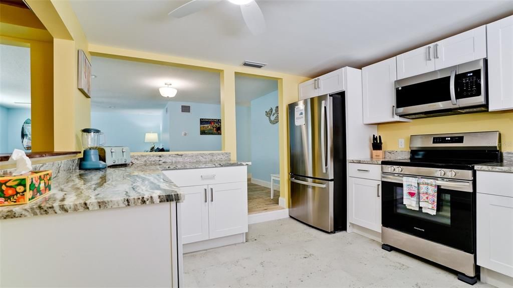 For Sale: $575,000 (3 beds, 2 baths, 1360 Square Feet)