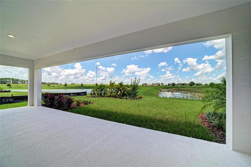 En Venta: $729,990 (3 camas, 3 baños, 2562 Pies cuadrados)