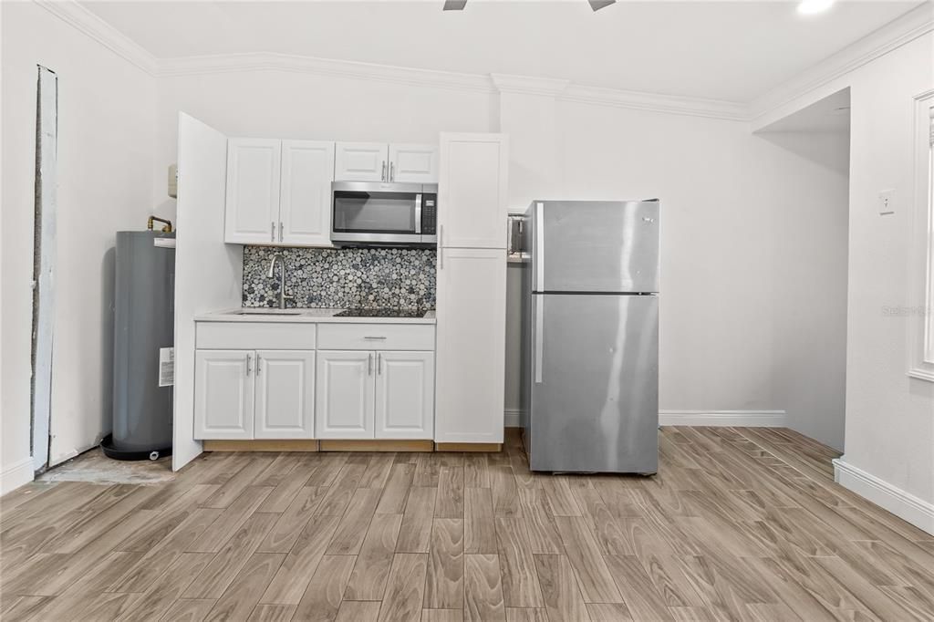 На продажу: $289,990 (3 спален, 1 ванн, 1066 Квадратных фут)