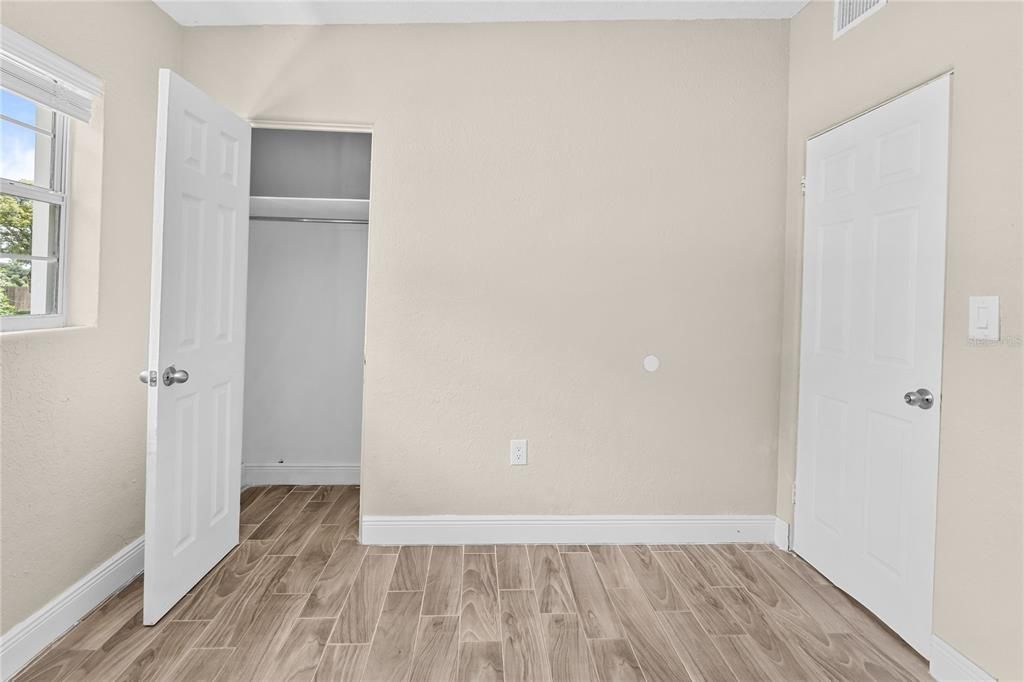 На продажу: $289,990 (3 спален, 1 ванн, 1066 Квадратных фут)