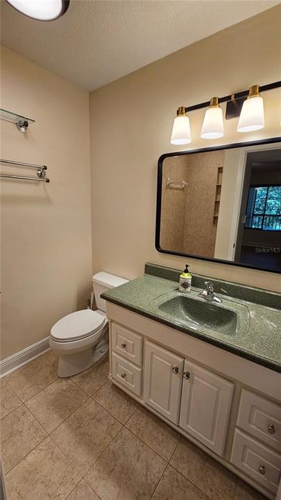 For Rent: $1,600 (2 beds, 2 baths, 960 Square Feet)