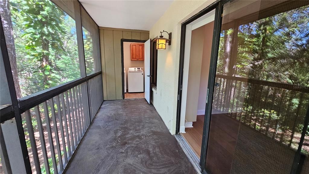For Rent: $1,600 (2 beds, 2 baths, 960 Square Feet)