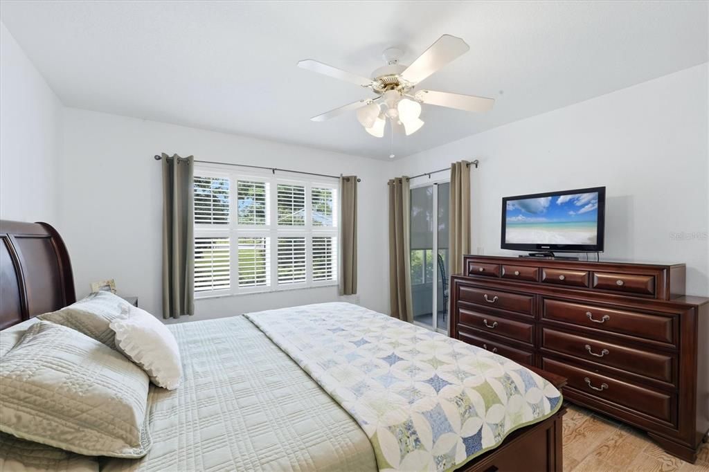 For Sale: $189,000 (2 beds, 2 baths, 1153 Square Feet)