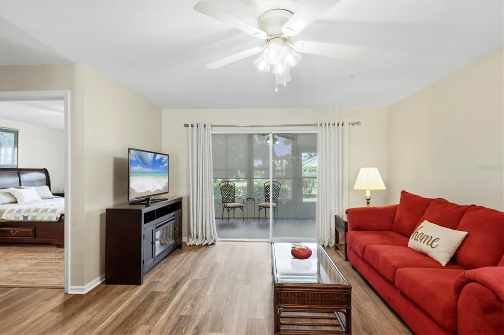 For Sale: $189,000 (2 beds, 2 baths, 1153 Square Feet)